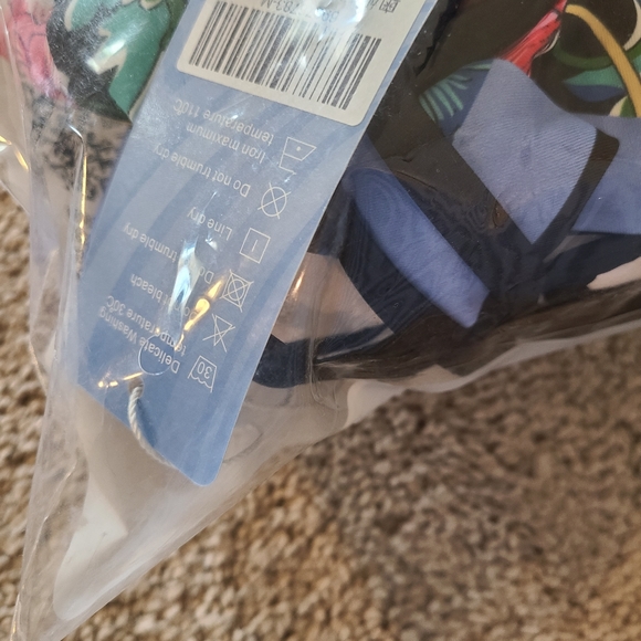 Blue floral swimsuit - Picture 9 of 9